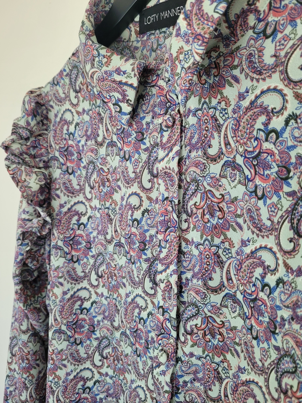Lofty Manner Paisley Ruffle Shoulder Button-Up Blouse Size Small - Picture 2 of 8